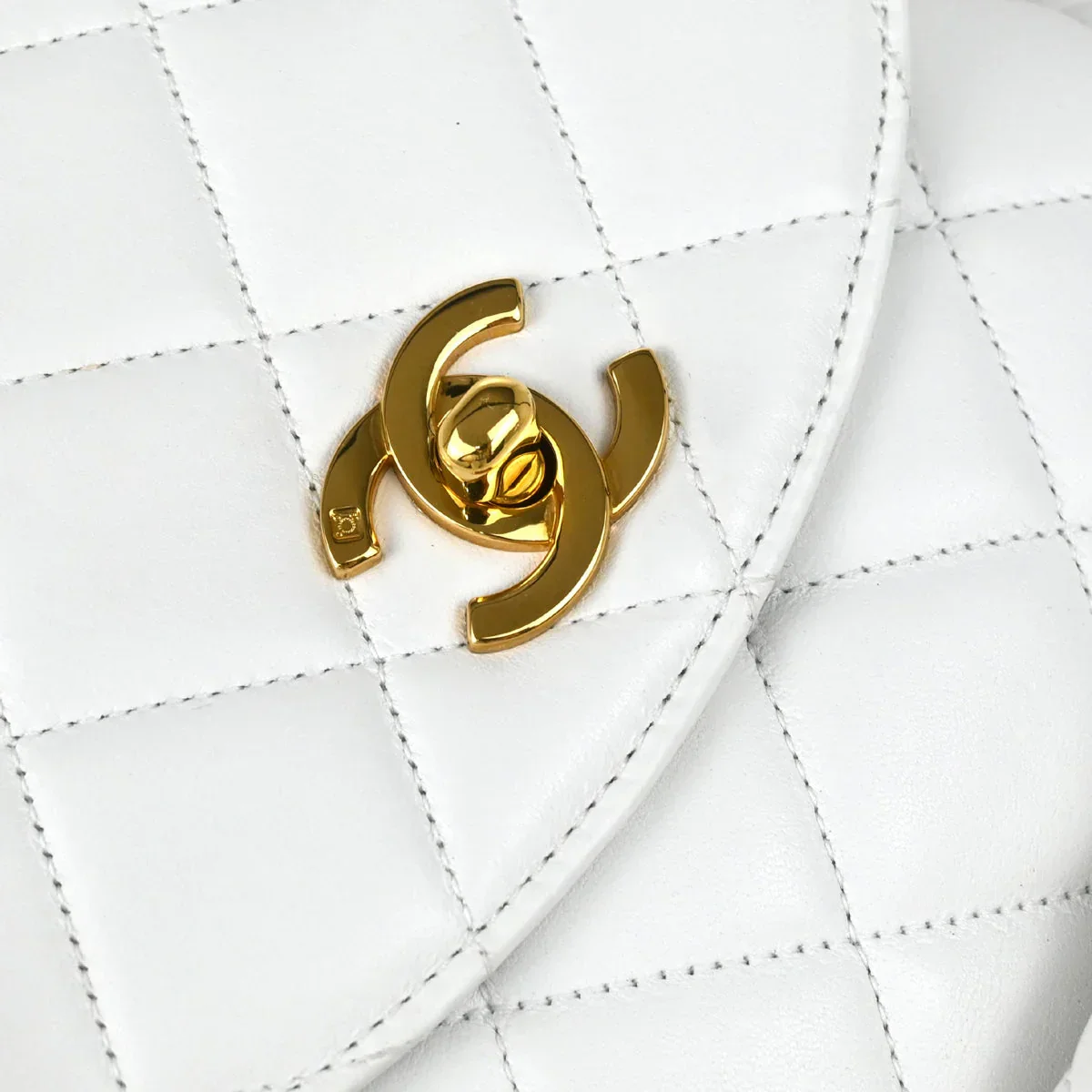 Chanel 1991-1994 White Lambskin Large Duma Backpack - Image 5