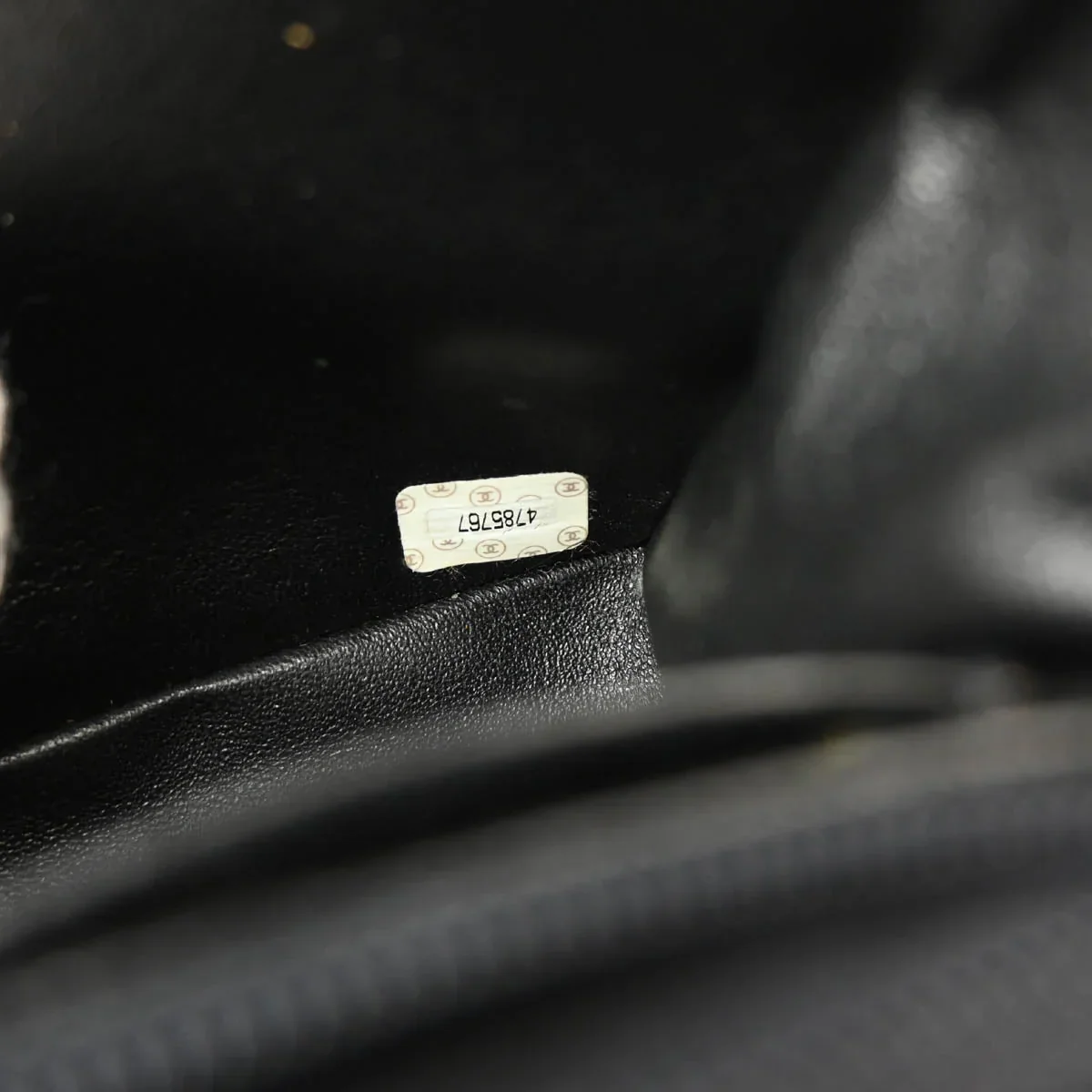 Chanel 1996-1997 Black Caviar Handbag - Image 11