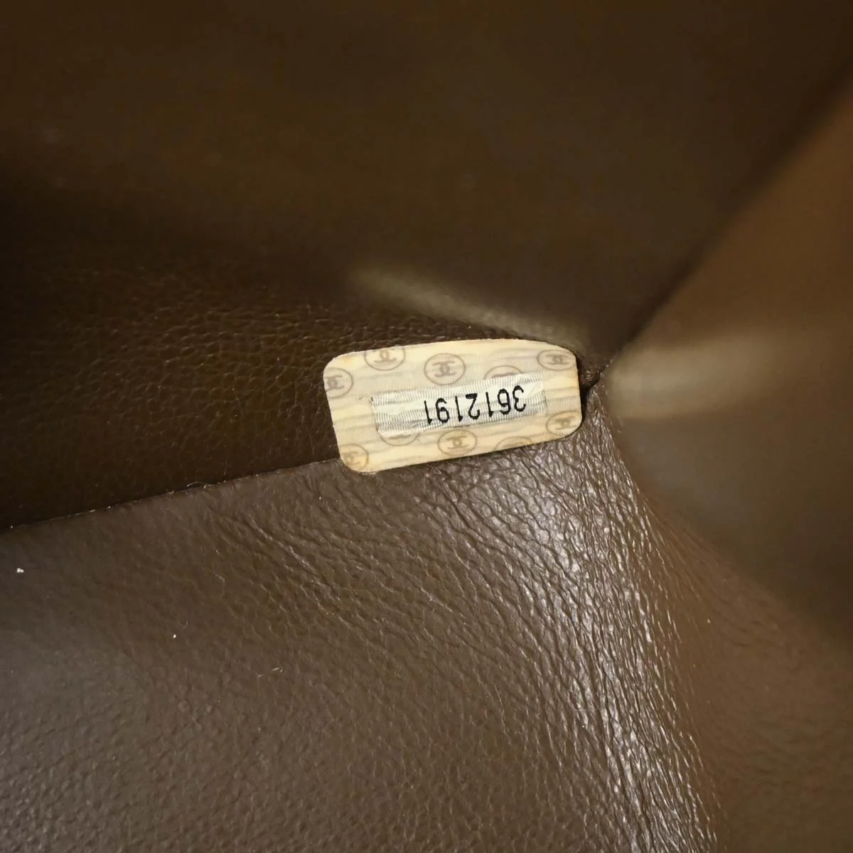 Chanel 1994-1996 Brown Suede Shoulder Bag - Image 10