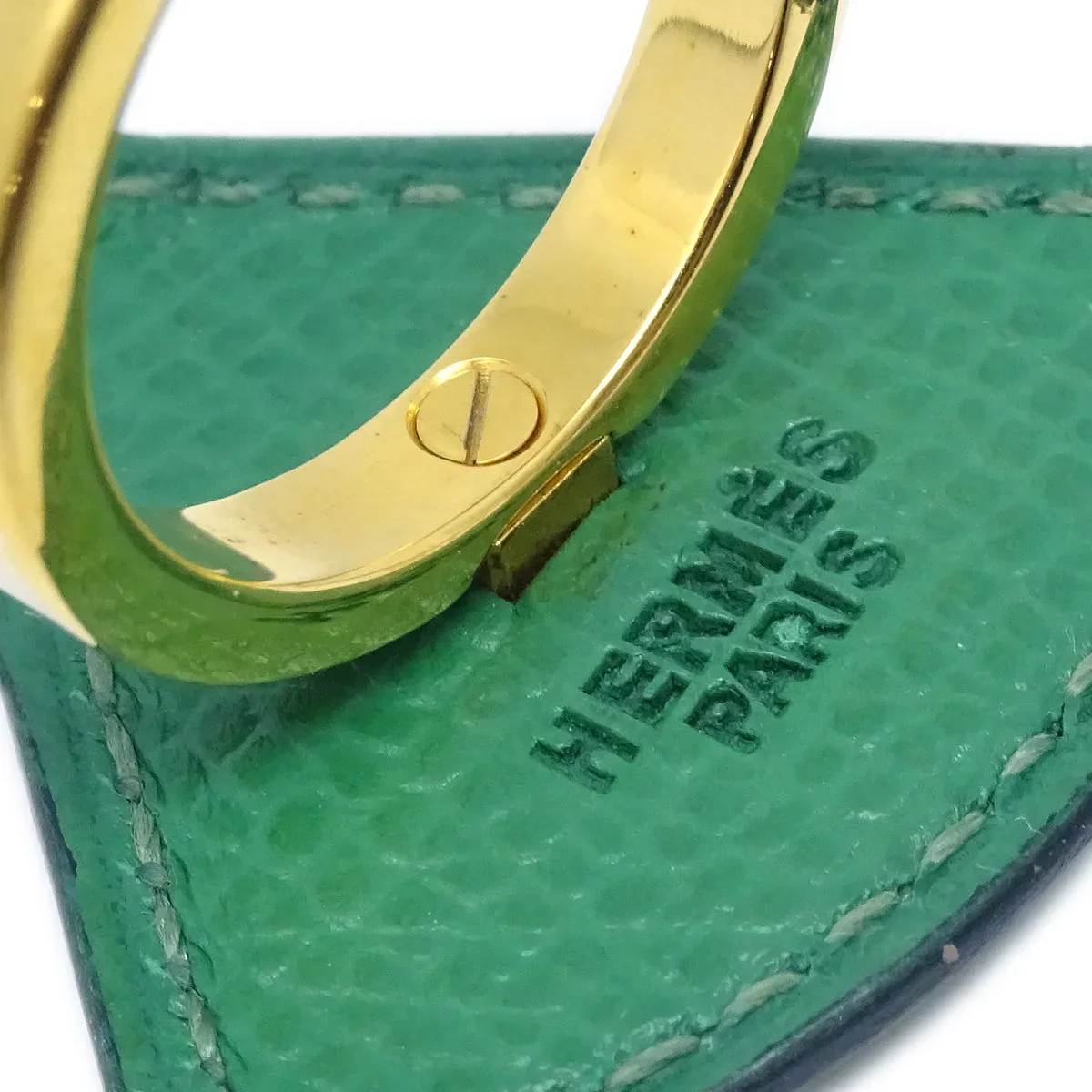 Hermes Green Courchevel Triangle Scarf Ring - Image 2