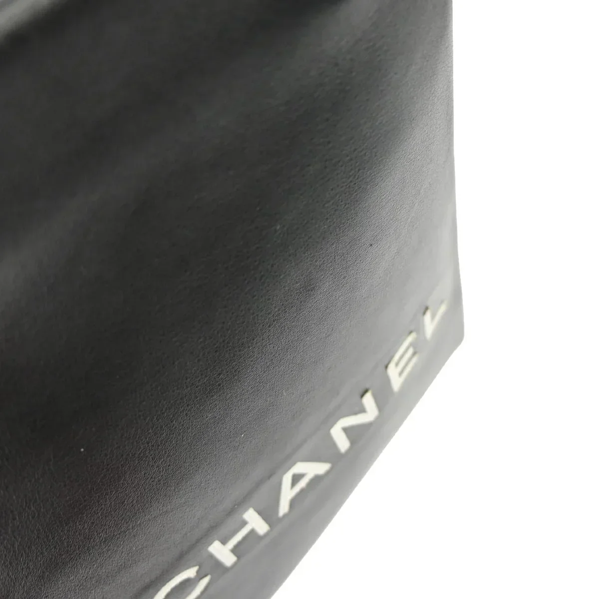 Chanel 2008-2009 Black Calfskin Essential Tote Bag - Image 7