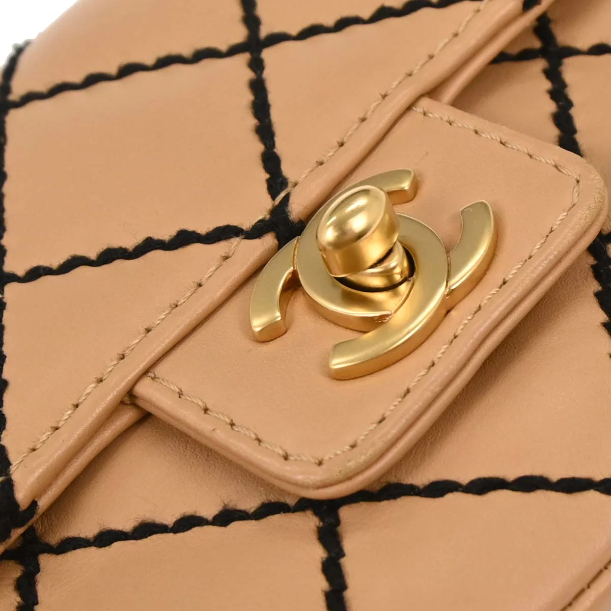 Chanel 2003-2004 Beige Calfskin Wild Stitch Shoulder Bag - Image 5