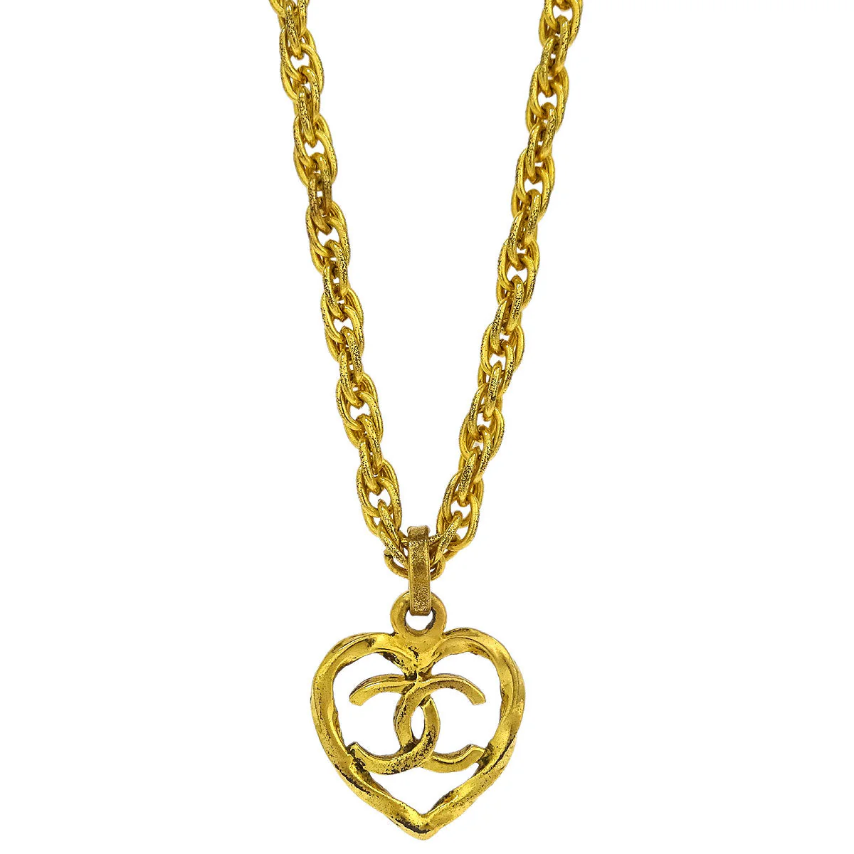 Chanel CC Chain Necklace Gold Heart 1982
