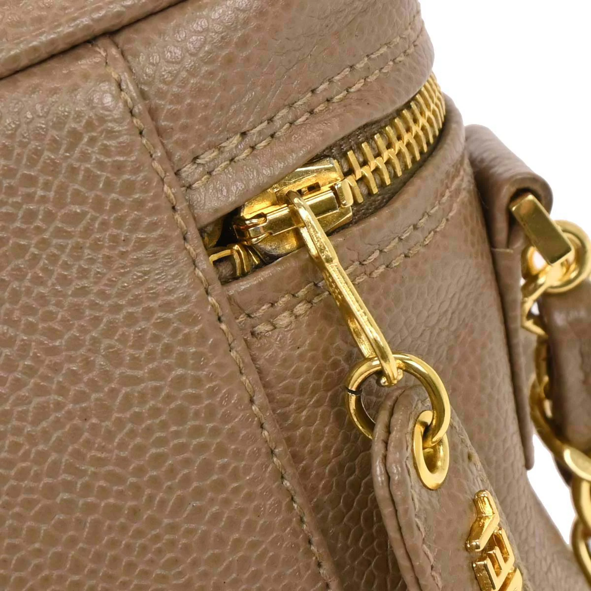 Chanel 1996-1997 Brown Caviar Shoulder Bag - Image 3