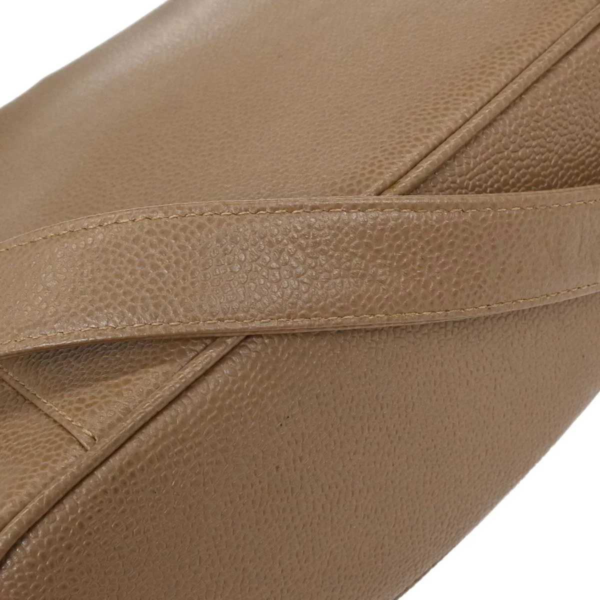 Chanel 1996-1997 Brown Caviar Shoulder Bag - Image 5