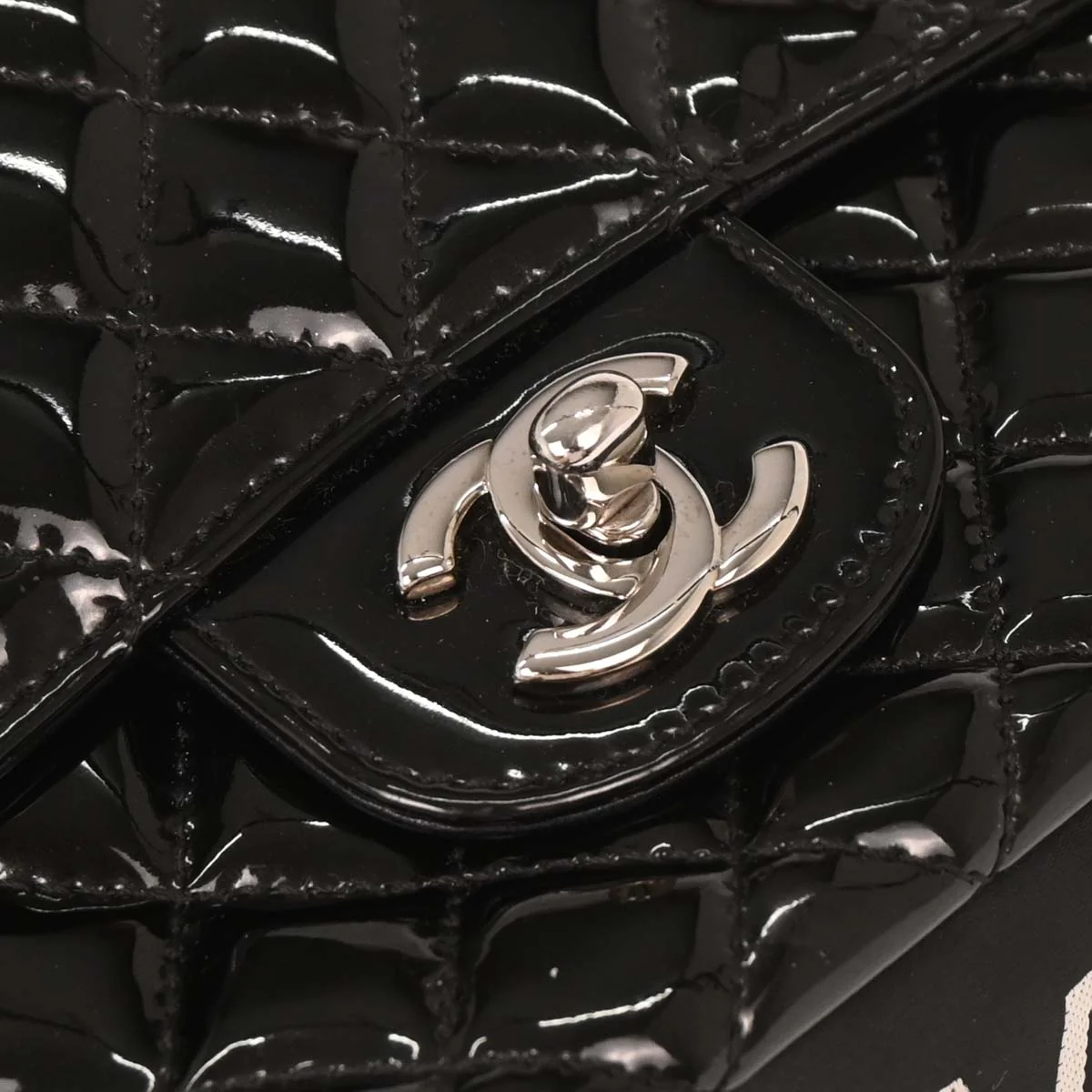 Chanel 2006-2008 Black Patent Leather Shoulder Bag - Image 4