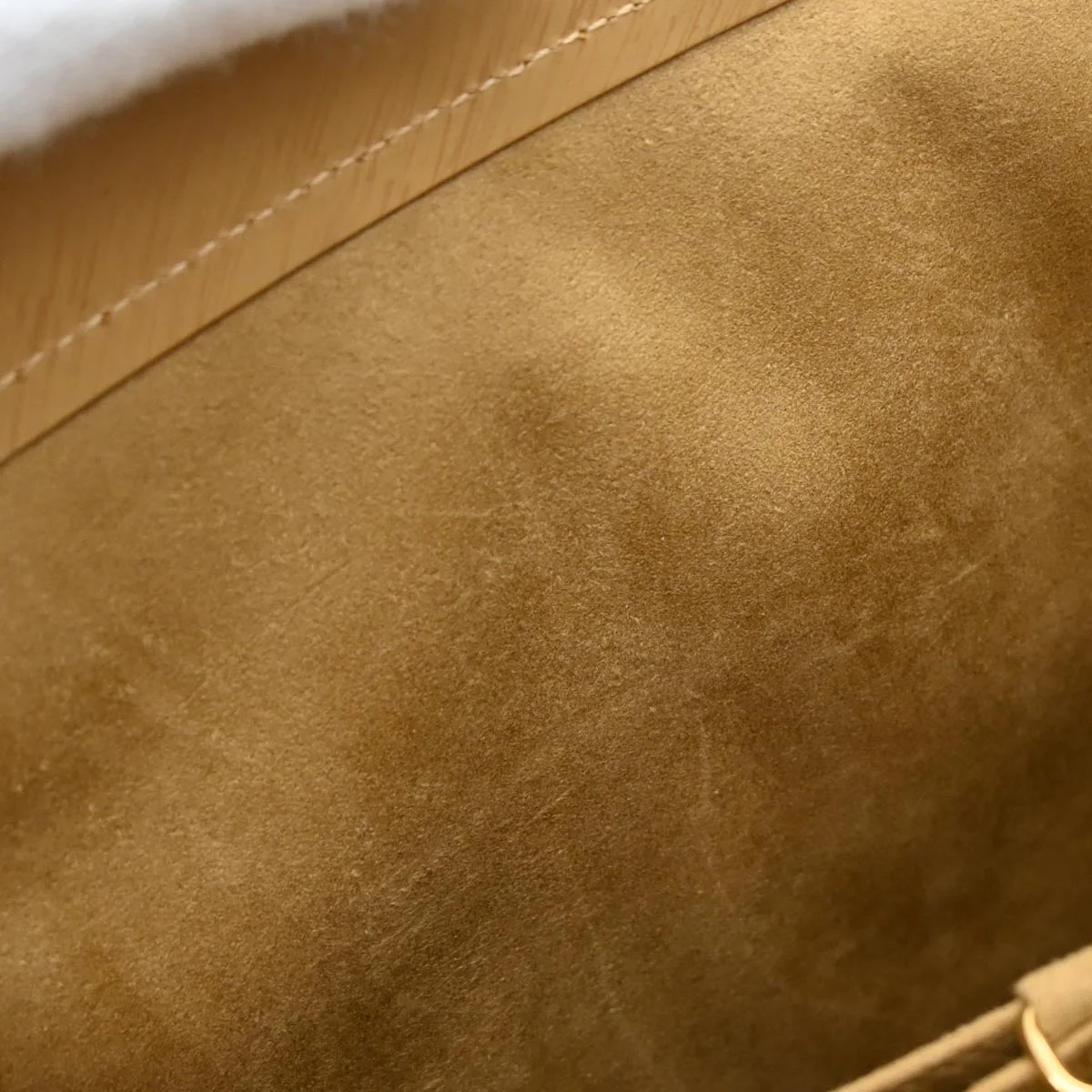 Cartier Beige Trinity Handbag - Image 7