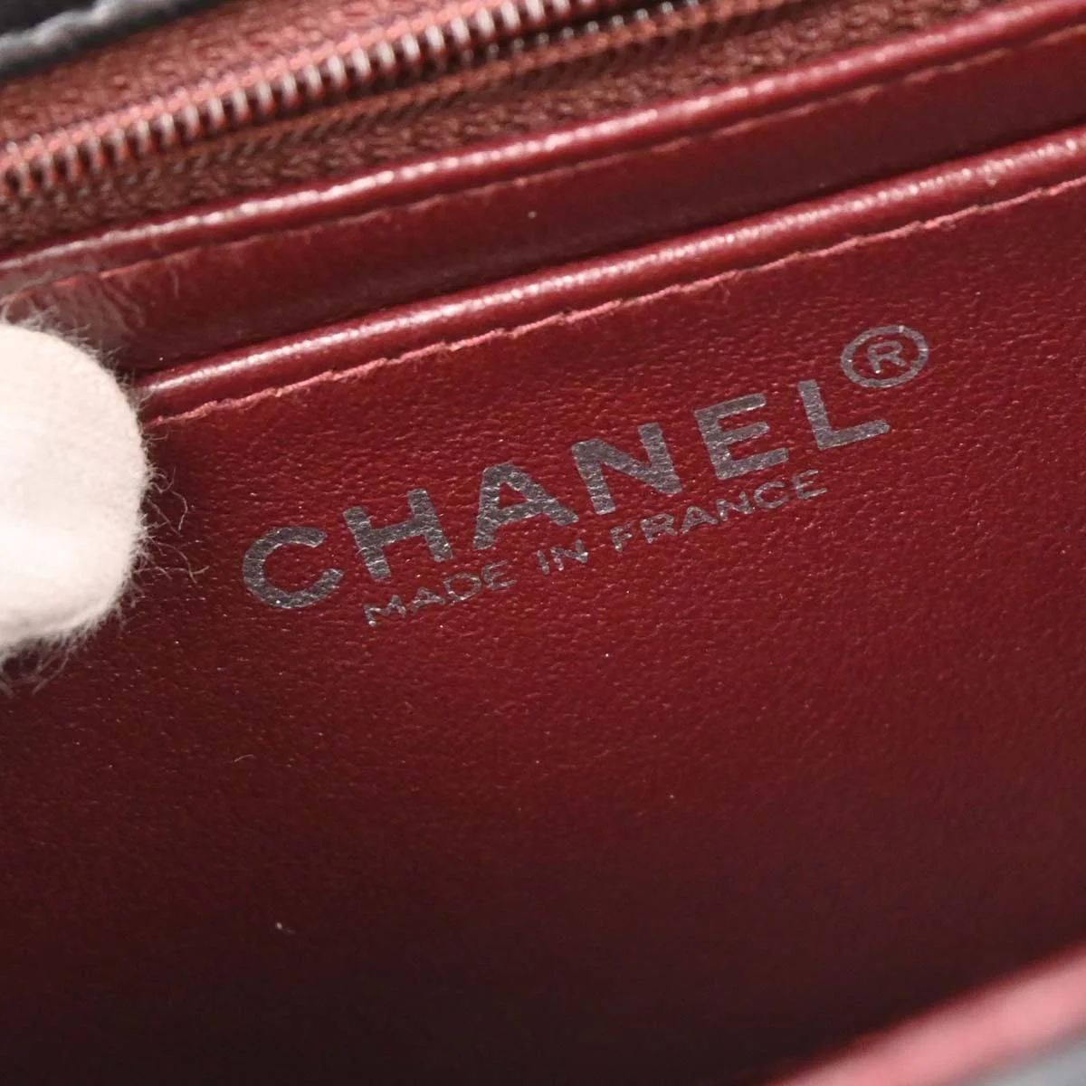 Chanel 2000-2001 Black Lambskin Mini Classic Square Flap Shoulder Bag - Image 9