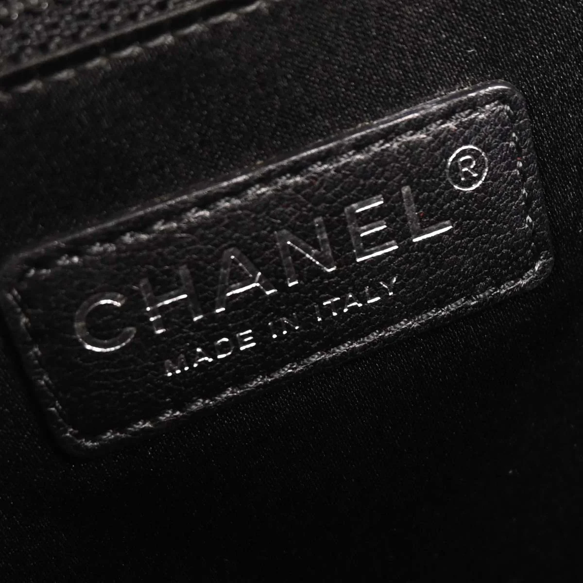 Chanel 2011 Black Caviar Grand Shopping Tote GST Chain Handbag - Image 9