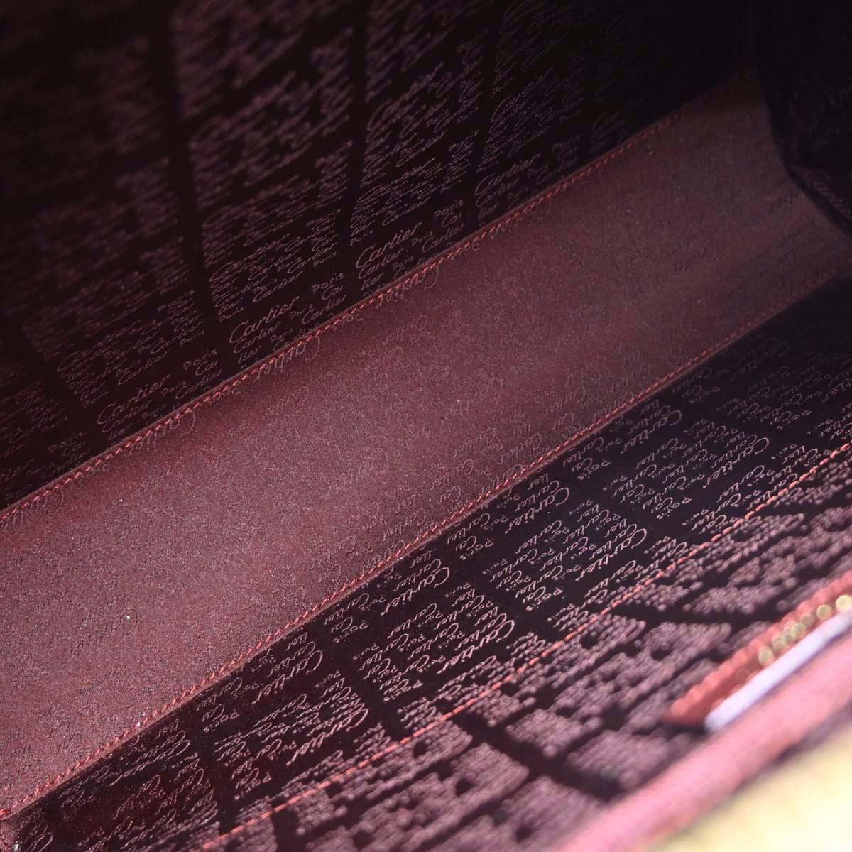 Cartier Bordeaux Handbag - Image 8