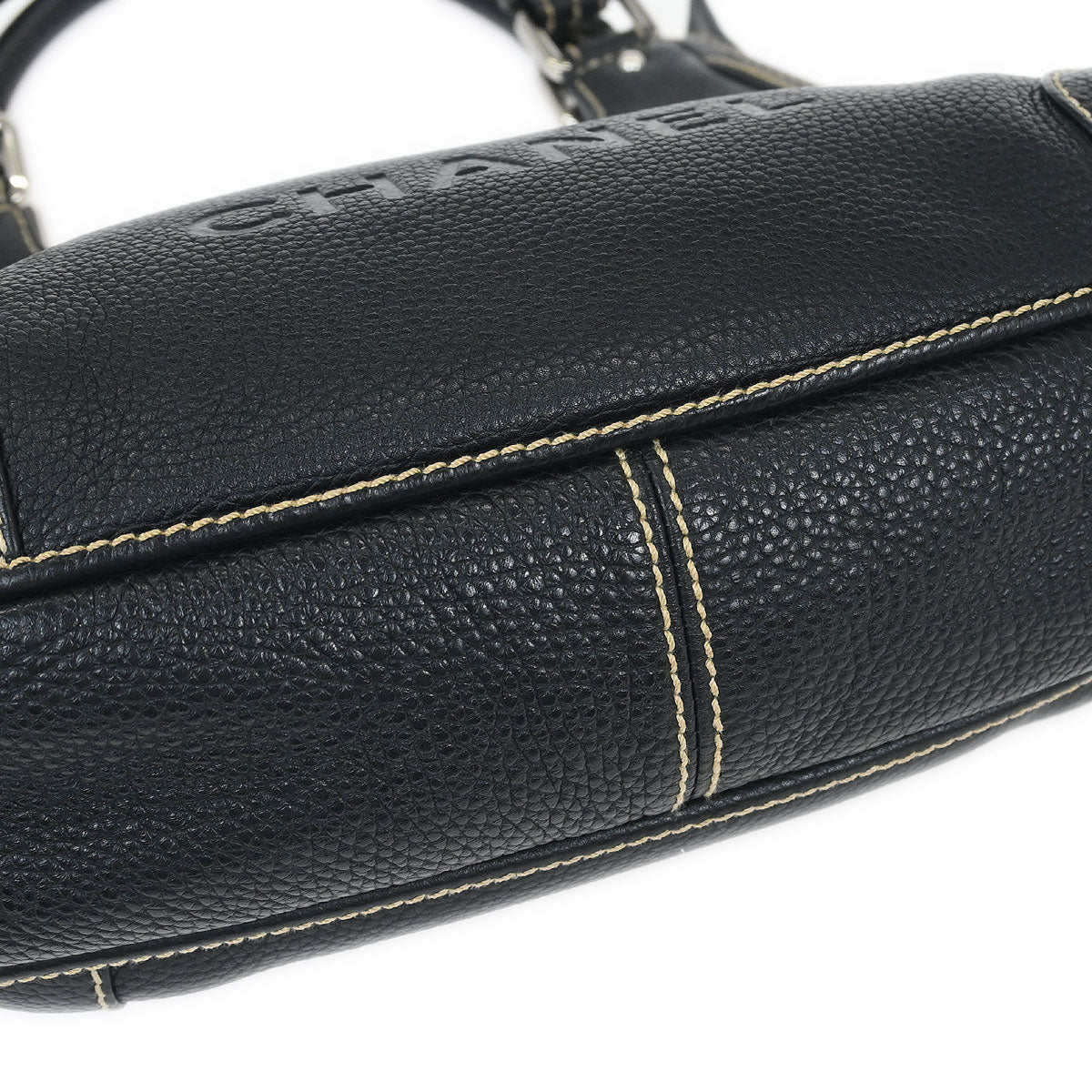 Chanel 2003-2004 Black Calfskin Handbag - Image 3