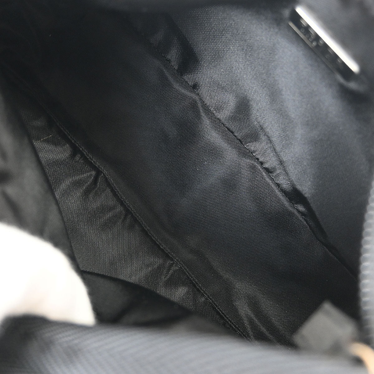 Prada Black Nylon Handbag - Image 8