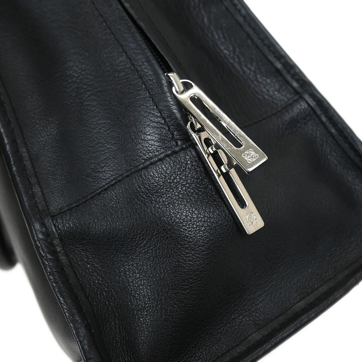 Loewe 2006 Amazona 36 Handbag - Image 6
