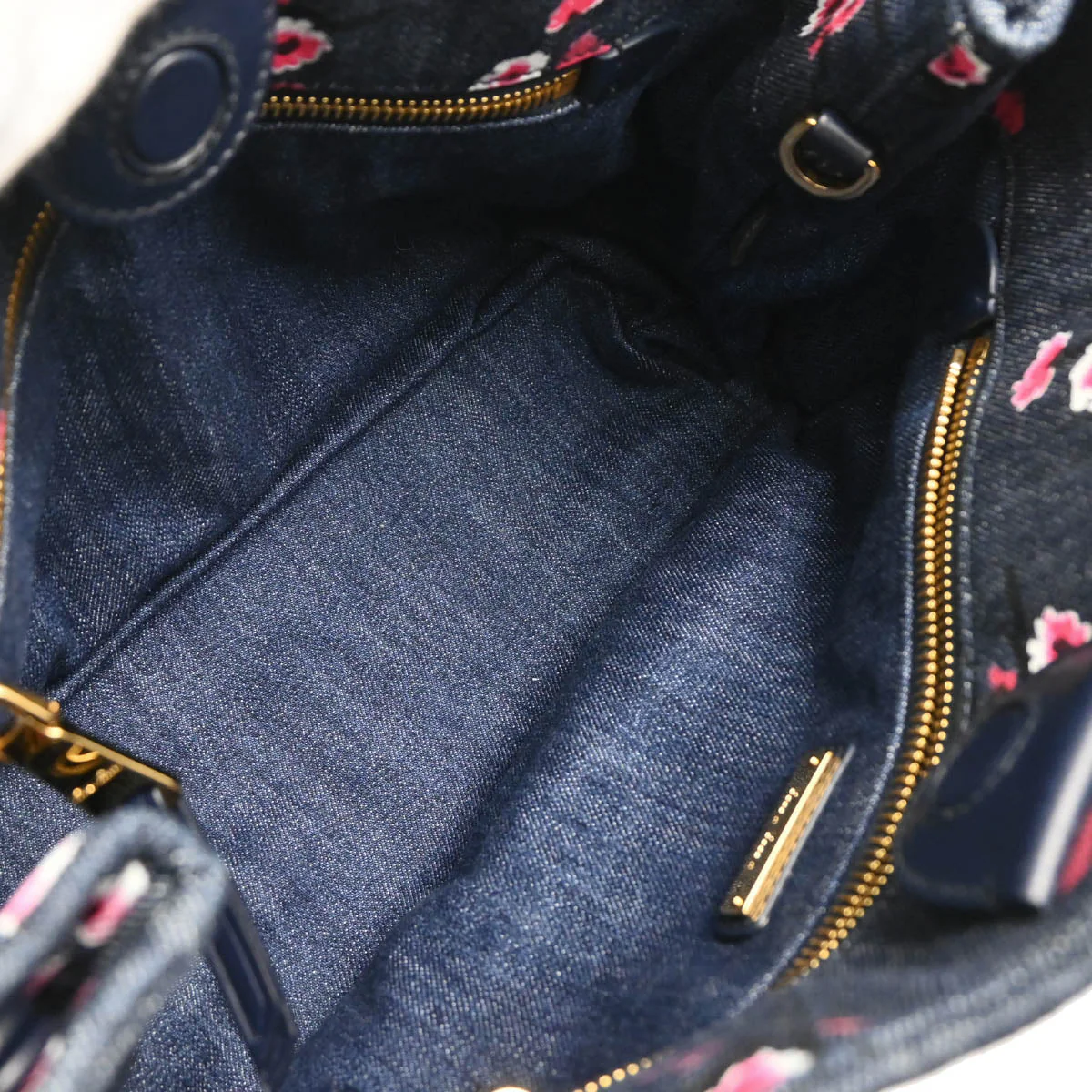 Miu Miu Navy Denim Matelasse 2way Tote Bag - Image 8