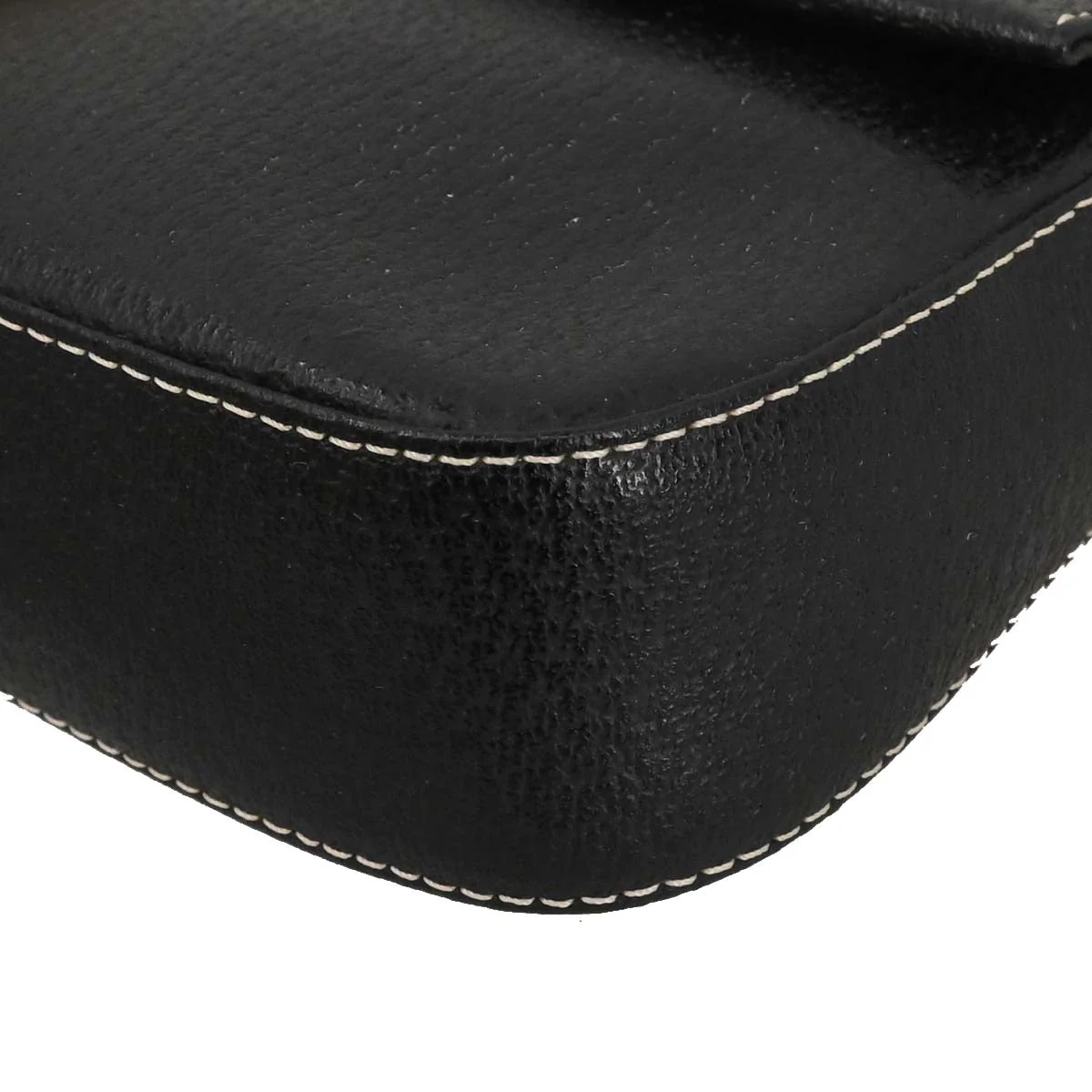 Fendi Black Leather Baguette Handbag - Image 6