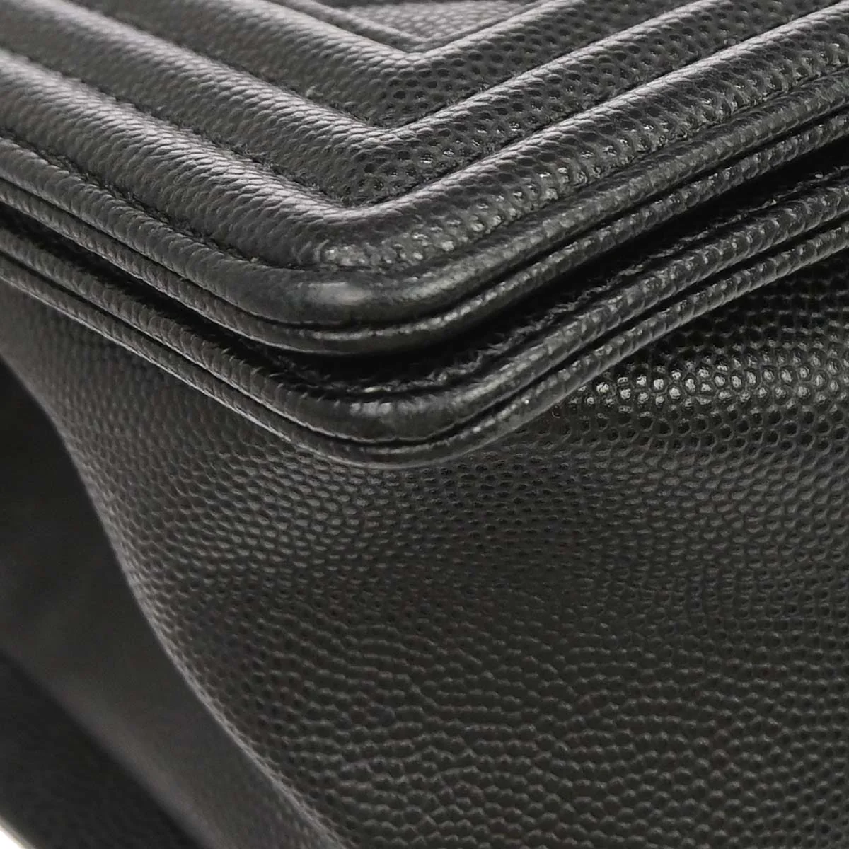 Boy Chanel 2019 Black Caviar Skin Medium Chain Shoulder Bag - Image 12