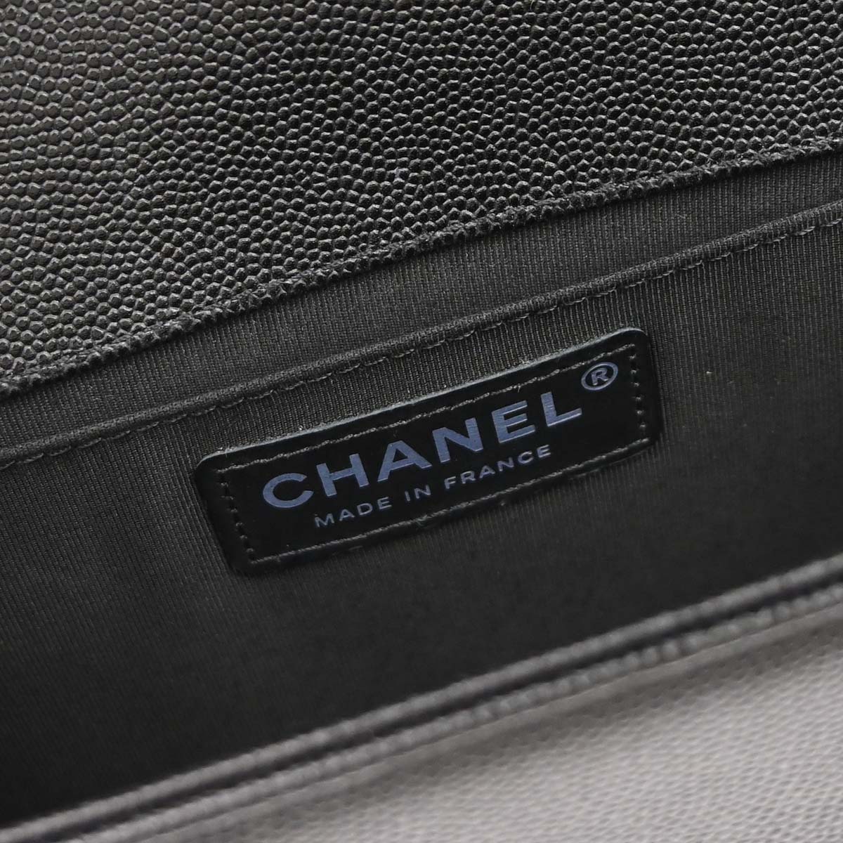 Boy Chanel 2019 Black Caviar Skin Medium Chain Shoulder Bag - Image 17