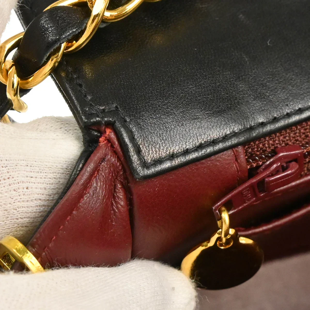 Chanel 1996-1997 Black Lambskin Small Diana Shoulder Bag - Image 9