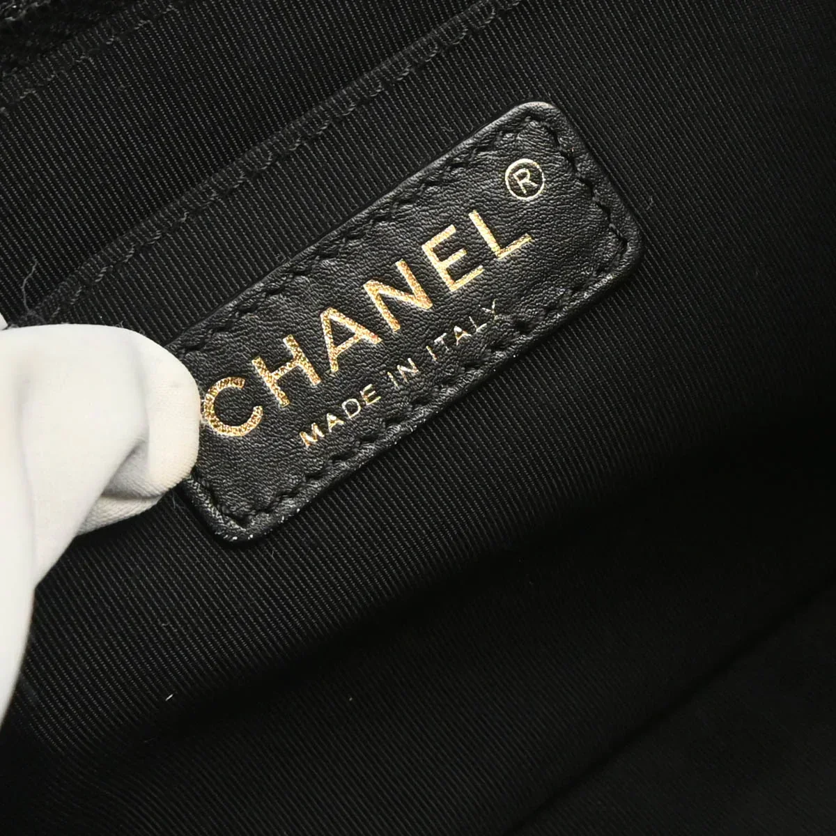 Chanel 2009-2010 Black Lambskin Valentine Shoulder Bag - Image 10