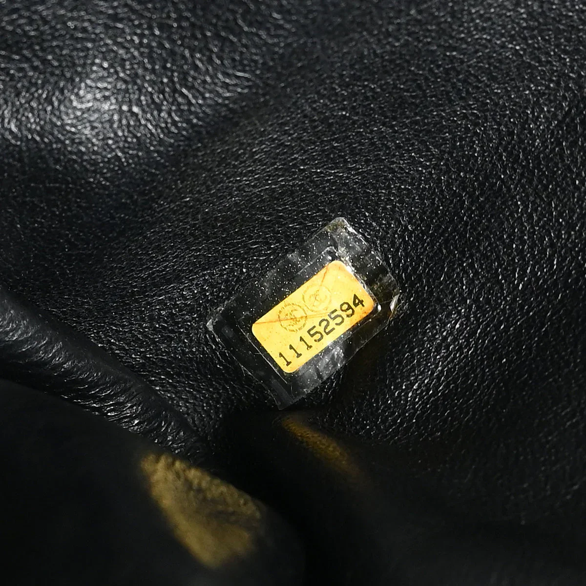 Chanel 2006-2008 Black Calfskin Chain Tote Handbag - Image 9