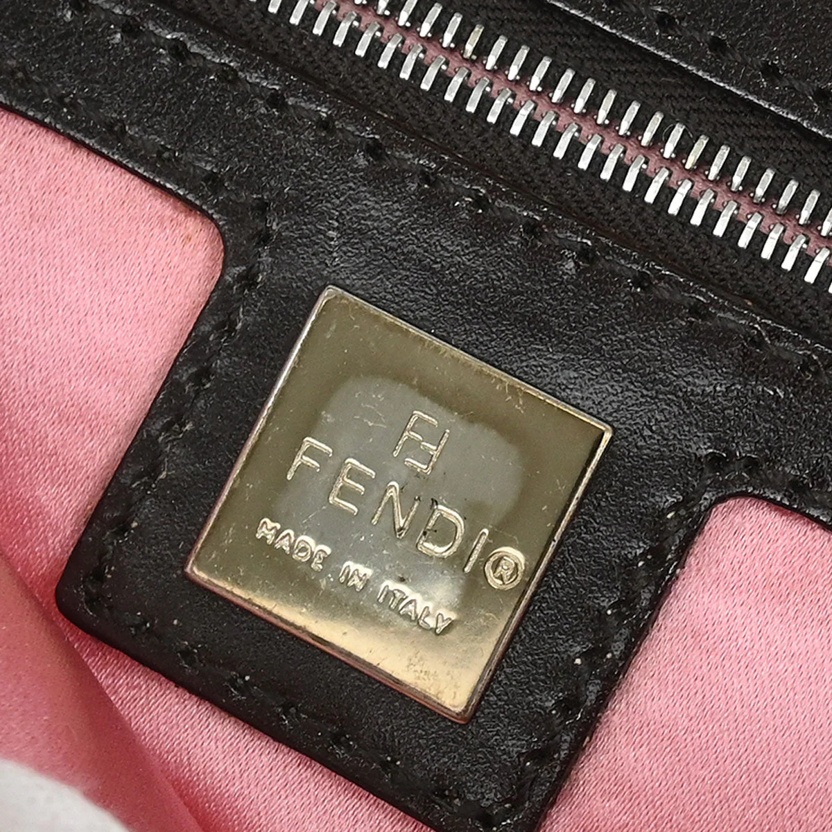 Fendi Pink Wool Baguette Handbag - Image 9
