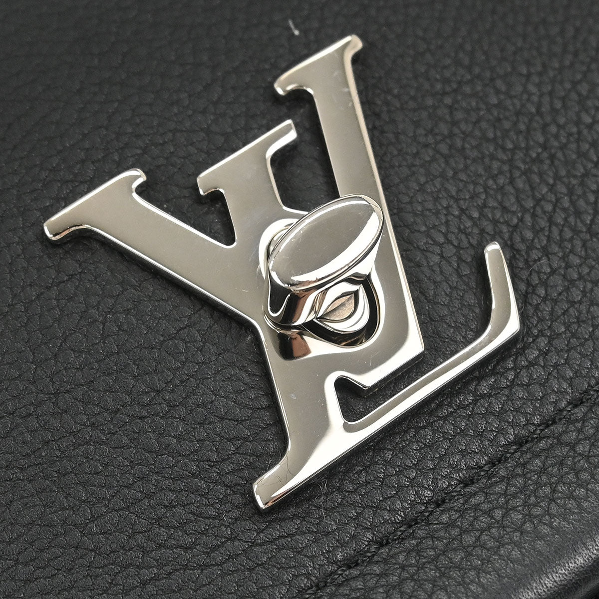 Louis Vuitton Black Lockme II BB 2way Shoulder Handbag M51200 - Image 3