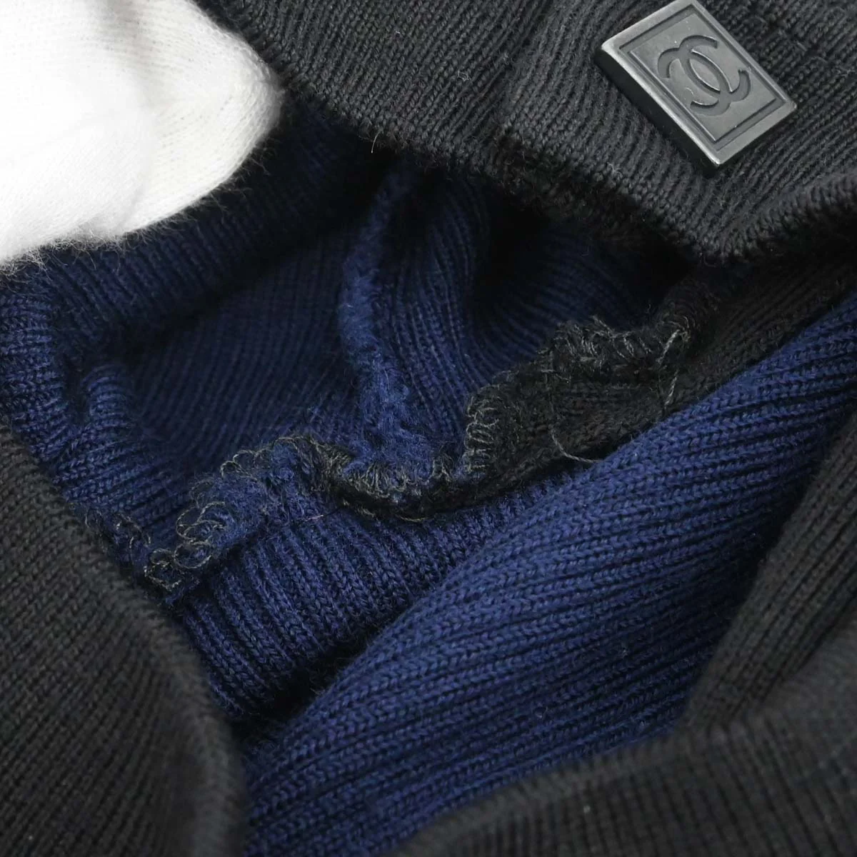 Chanel 2004 Sport Line Sweater Knit Top Black Navy #42 - Image 19
