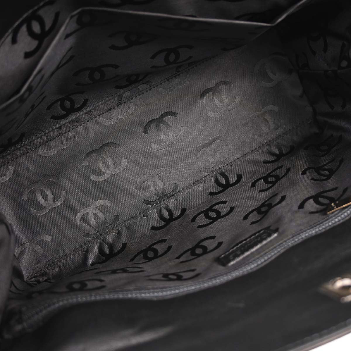 Chanel Black Calfskin Wild Stitch Handbag - Image 19