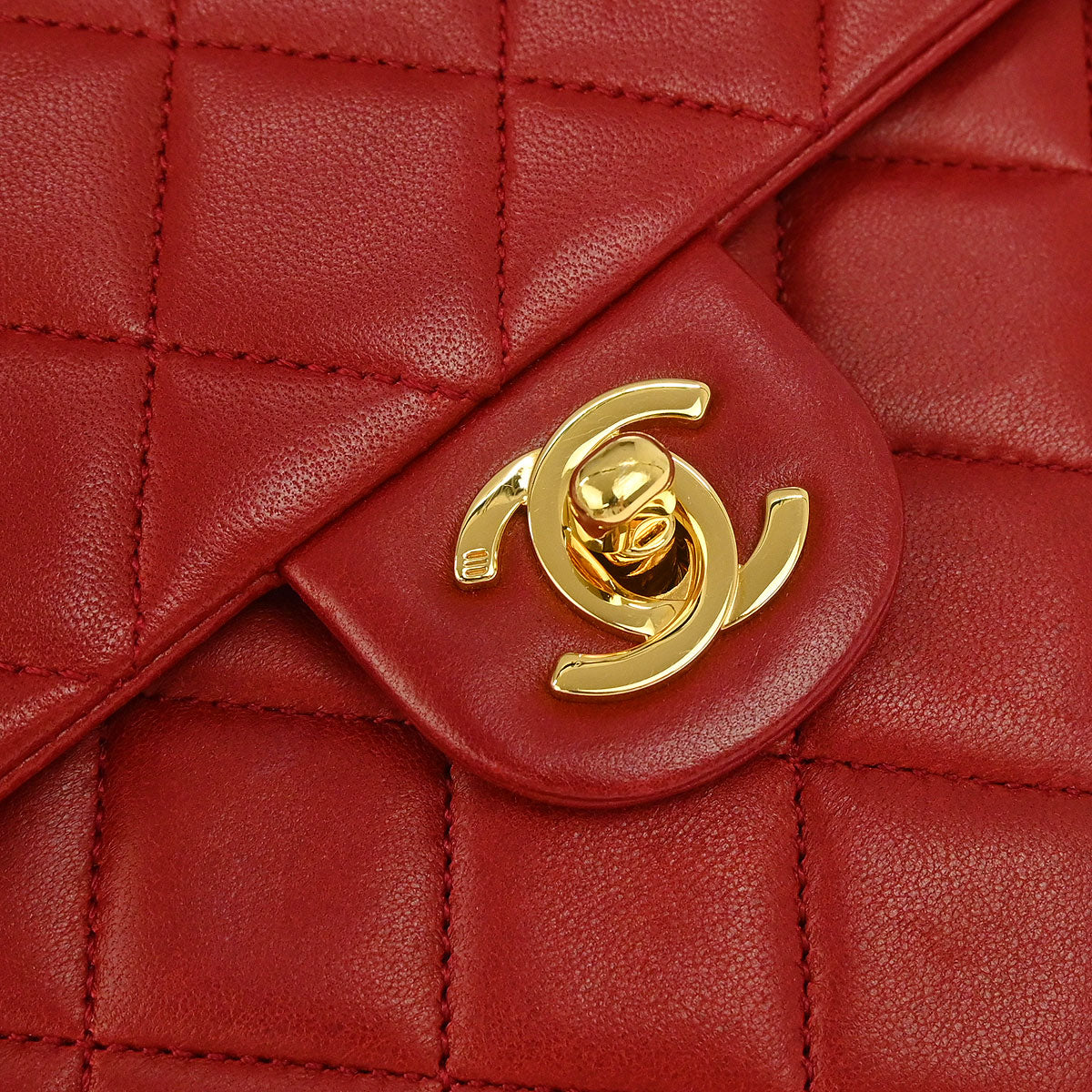 Chanel 1989-1991 Red Lambskin Classic Square Flap Shoulder Bag - Image 4