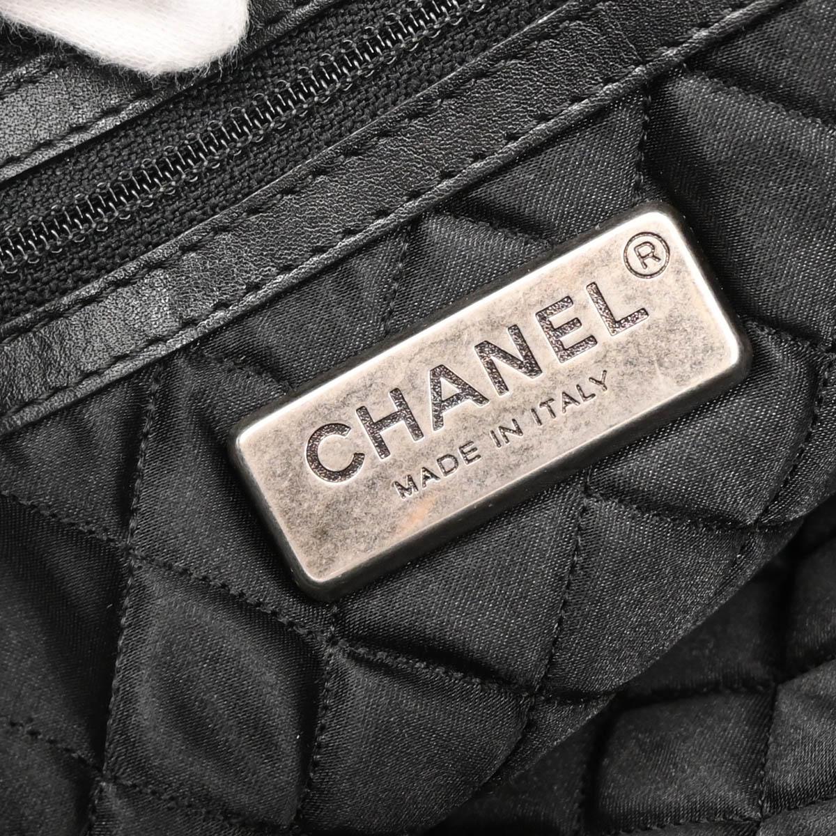 Chanel 2005-2006 Black Calfskin Tote Bag - Image 10