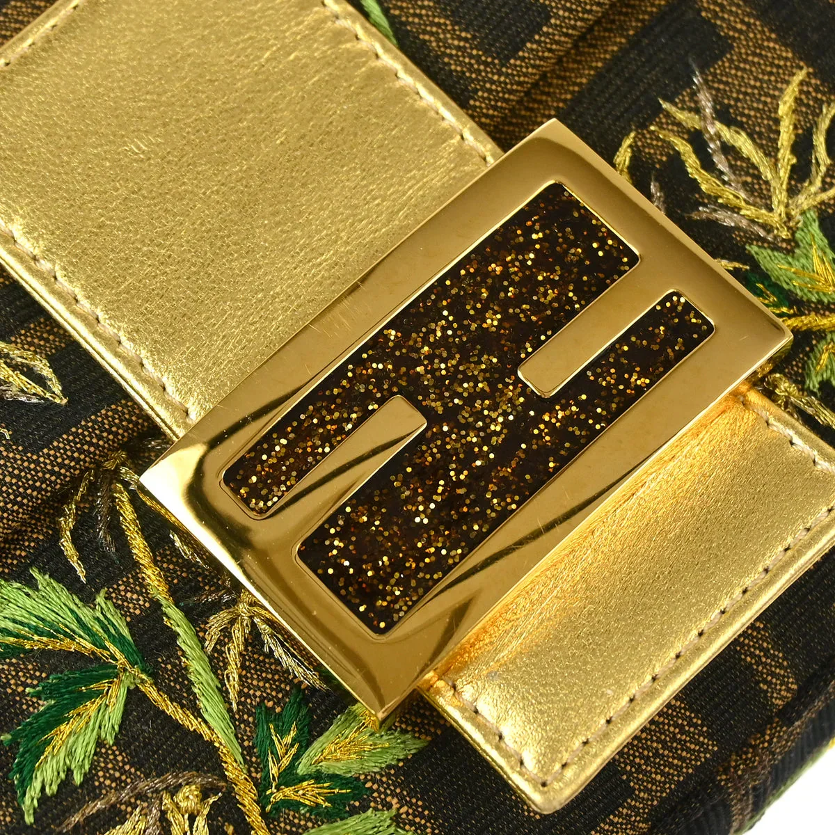 Fendi 2000 Brown Zucca Baguette Handbag - Image 3