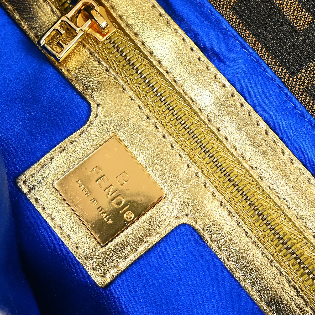 Fendi 2000 Brown Zucca Baguette Handbag - Image 9