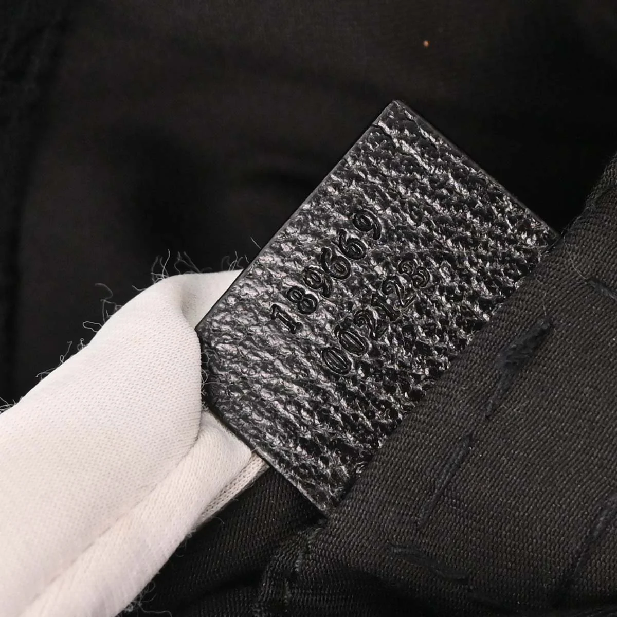 Gucci Black Canvas GG Tote Handbag - Image 9