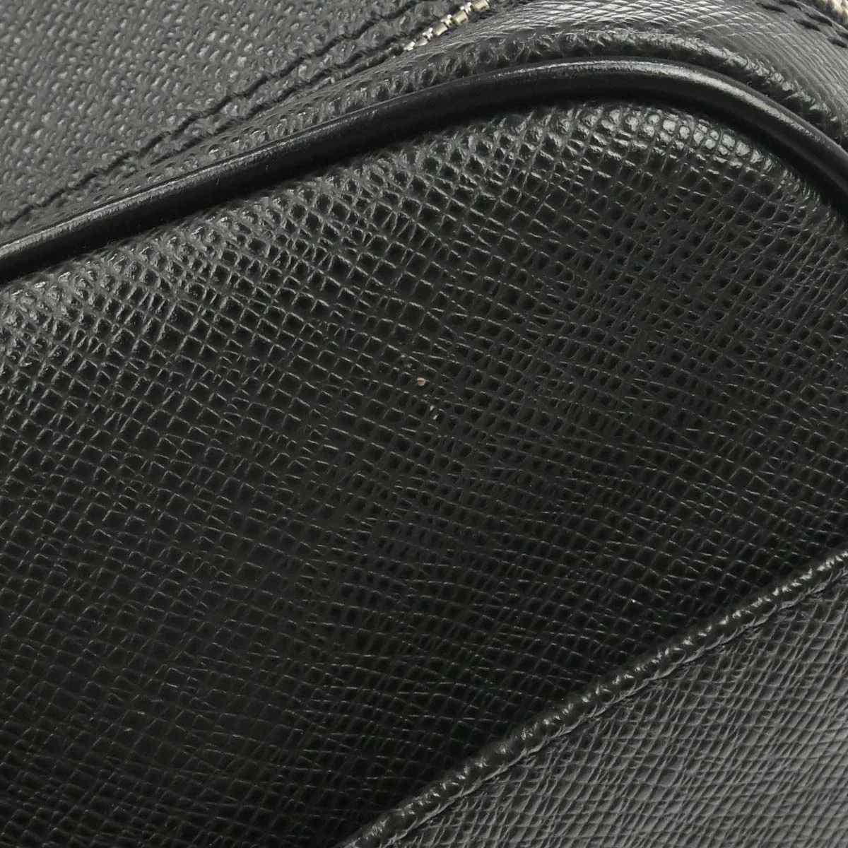 Louis Vuitton Black Taiga Reporter PM Shoulder Bag M30152 - Image 12