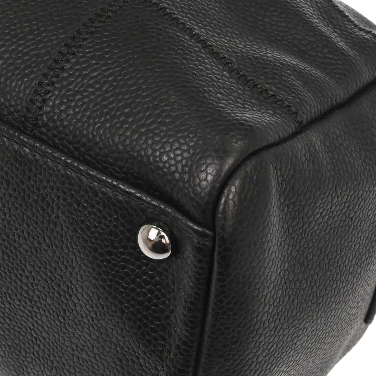 Chanel 2005-2006 Black Caviar Skin Choco Bar Handbag - Image 10