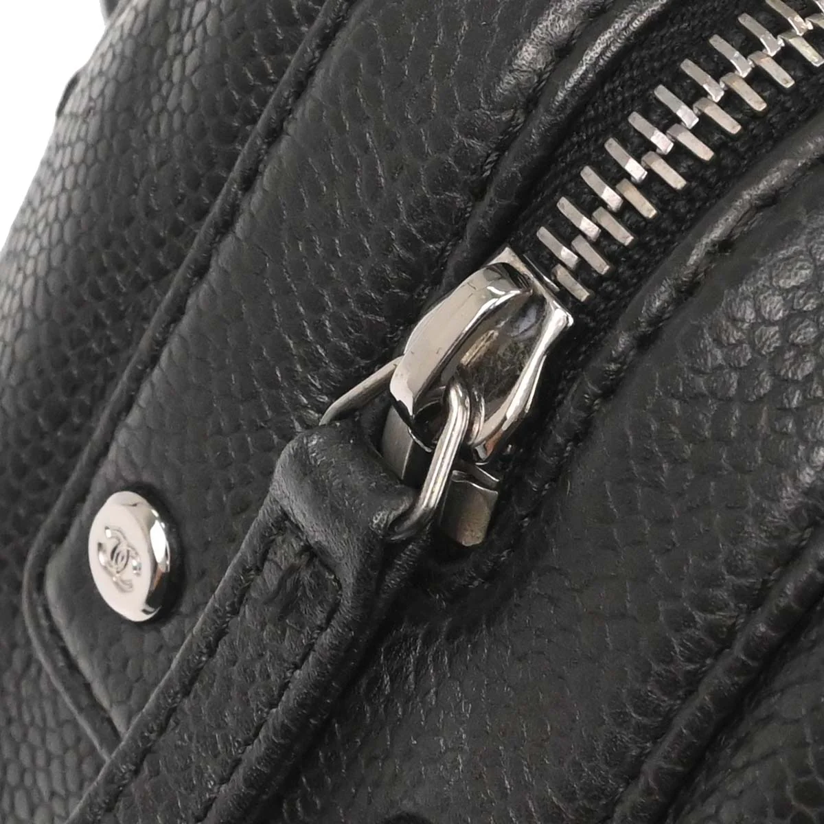 Chanel 2005-2006 Black Caviar Skin Choco Bar Handbag - Image 13