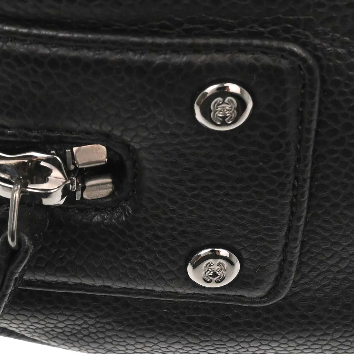 Chanel 2005-2006 Black Caviar Skin Choco Bar Handbag - Image 6