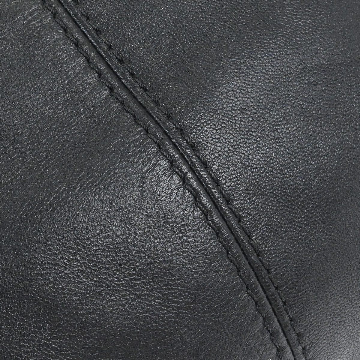 Chanel 2012-2013 Black Lambskin Trianon Flap Shoulder Bag - Image 8