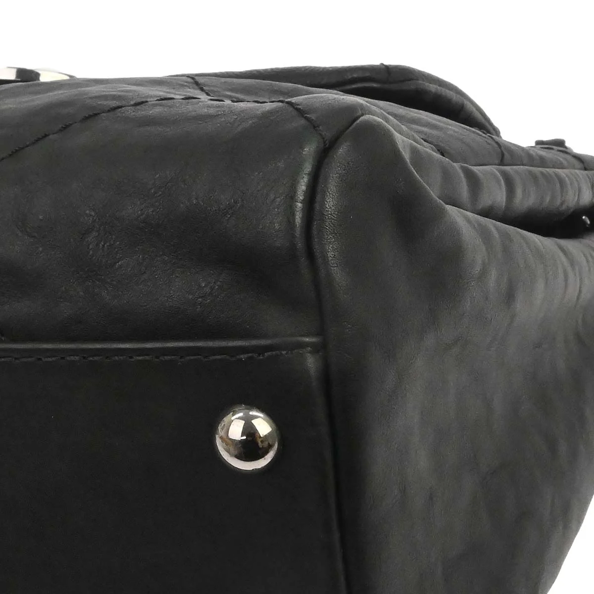Chanel 2011 Black Calfskin Hamptons CC Accordion Flap Shoulder Bag - Image 11