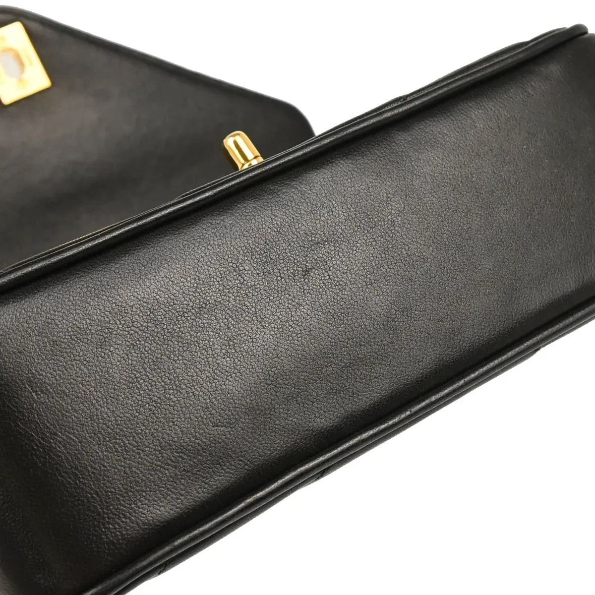 Chanel 1991-1994 Black Lambskin Chevron Shoulder Bag - Image 4