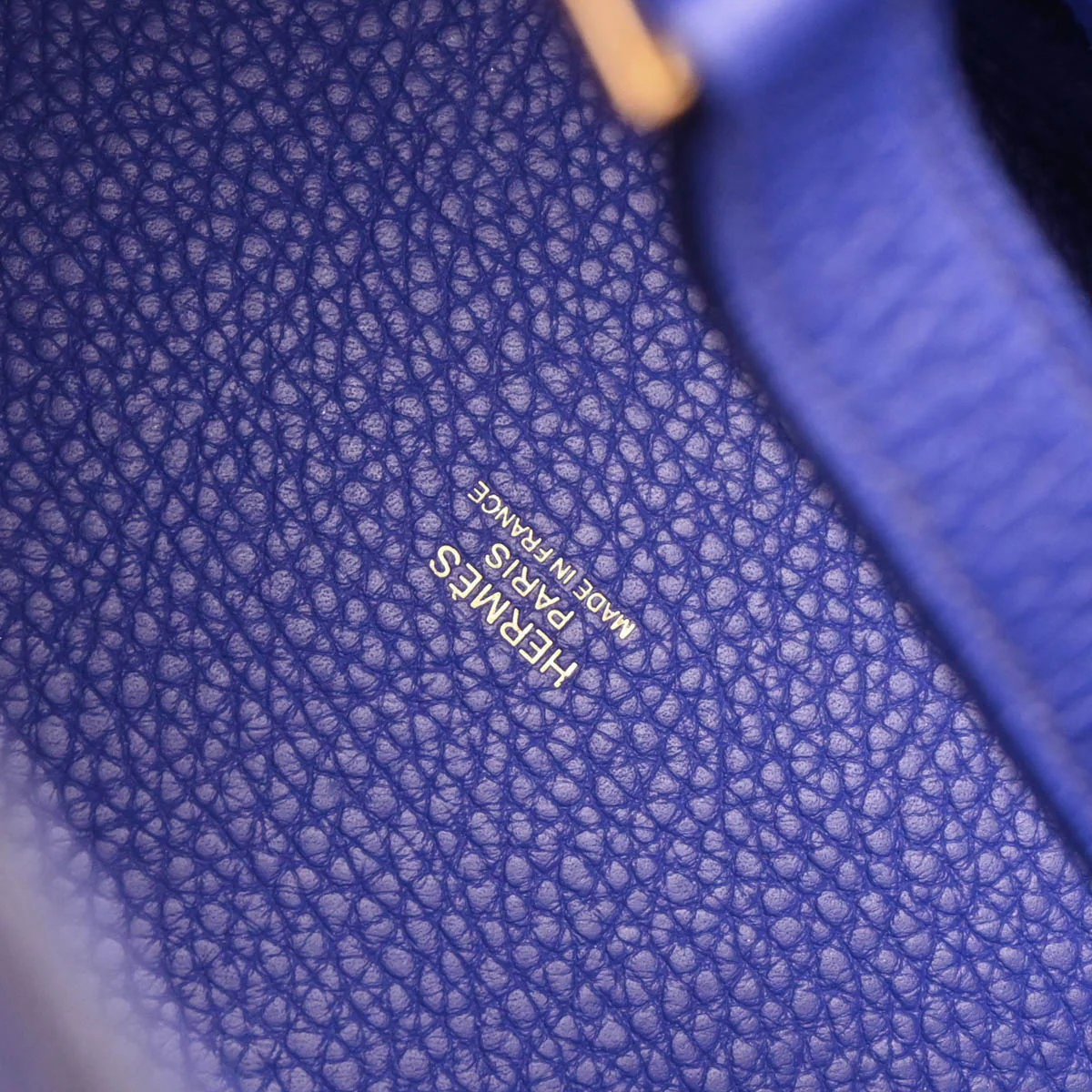 Hermes 2017 Blue Electric Taurillon Clemence Picotin Lock 18 PM Handbag - Image 9