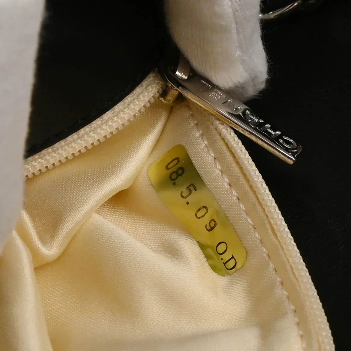 Chanel 2008-2009 Black Lambskin Mademoiselle Lock Tote Bag - Image 9