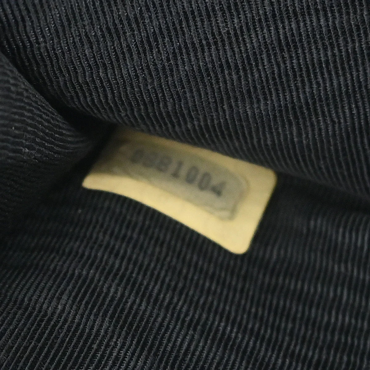 Chanel 1986-1988 Black Satin Bicolore Coin Purse Wallet - Image 7