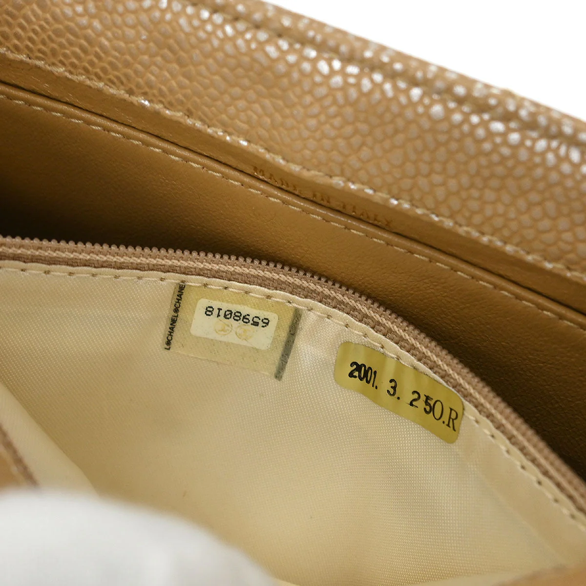 Chanel Beige Caviar Handbag - Image 10