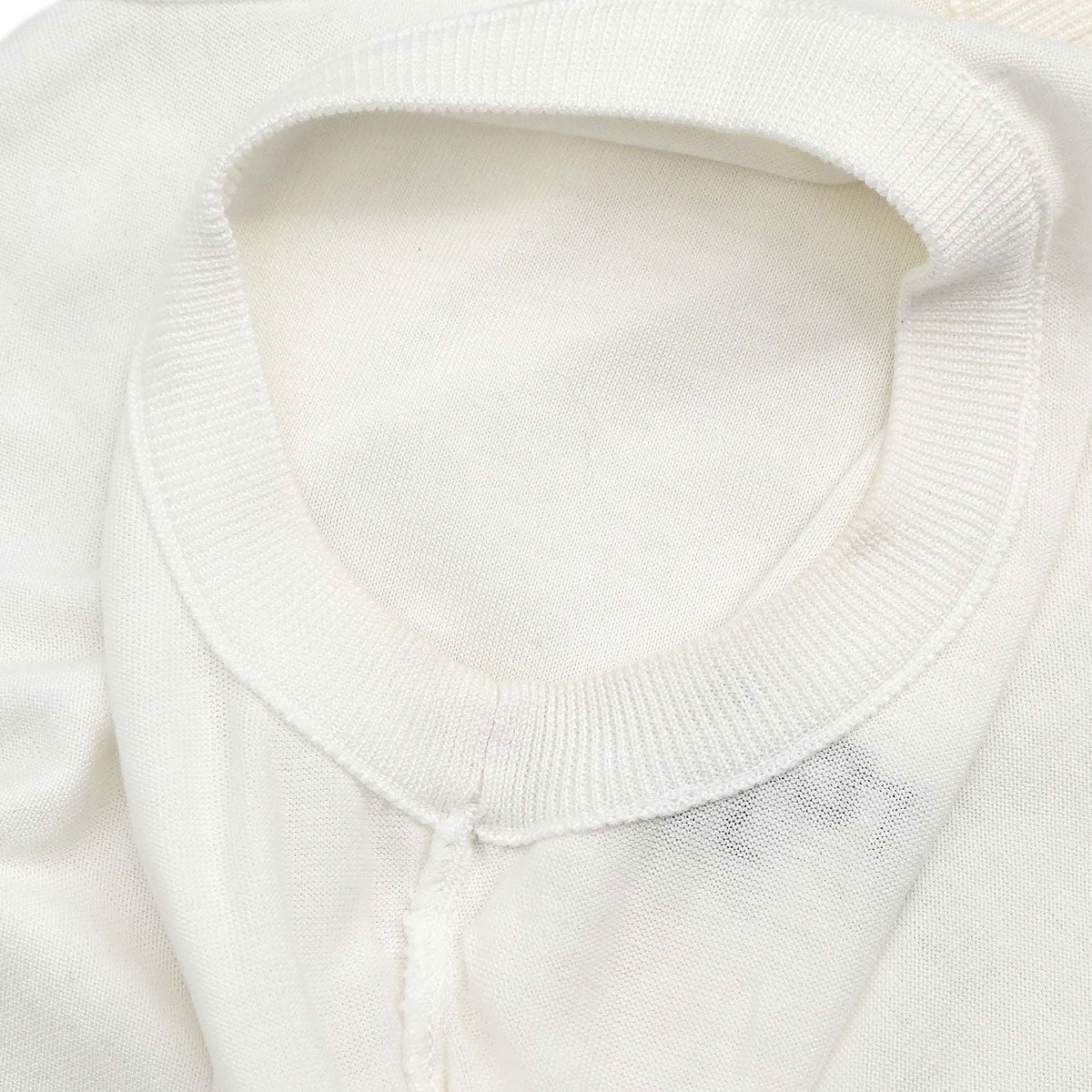 Chanel Sleeveless Top White #36 - Image 18
