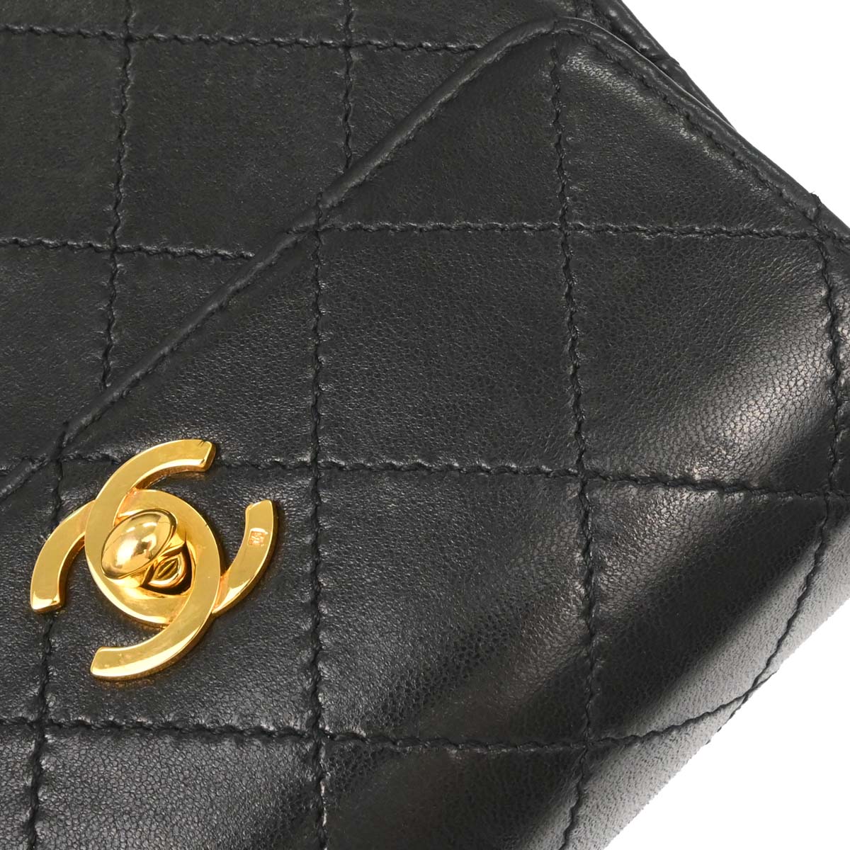 Chanel Black Lambskin Straight Flap Handbag - Image 12