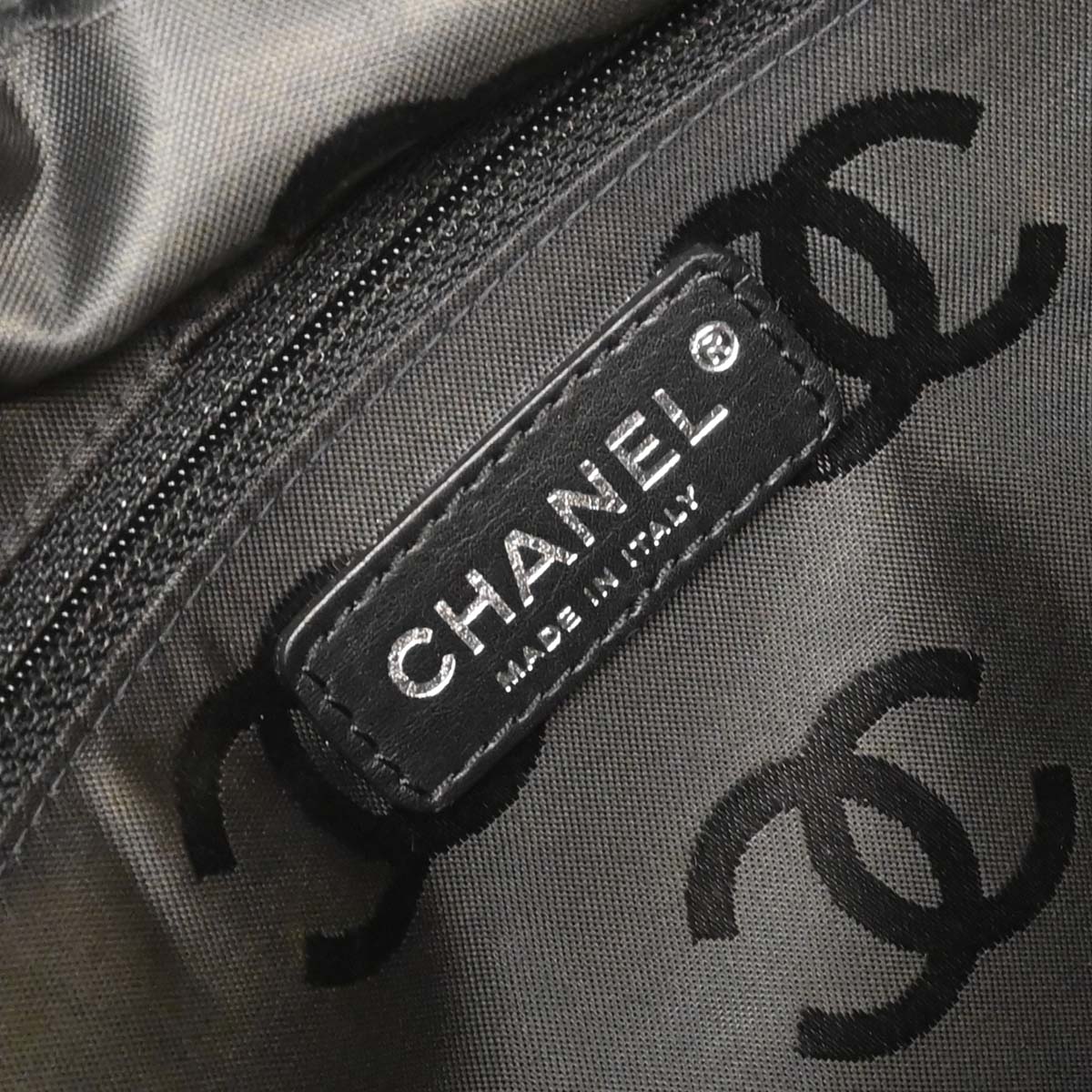 Chanel Beige Calfskin Cambon Ligne Tote Handbag - Image 16