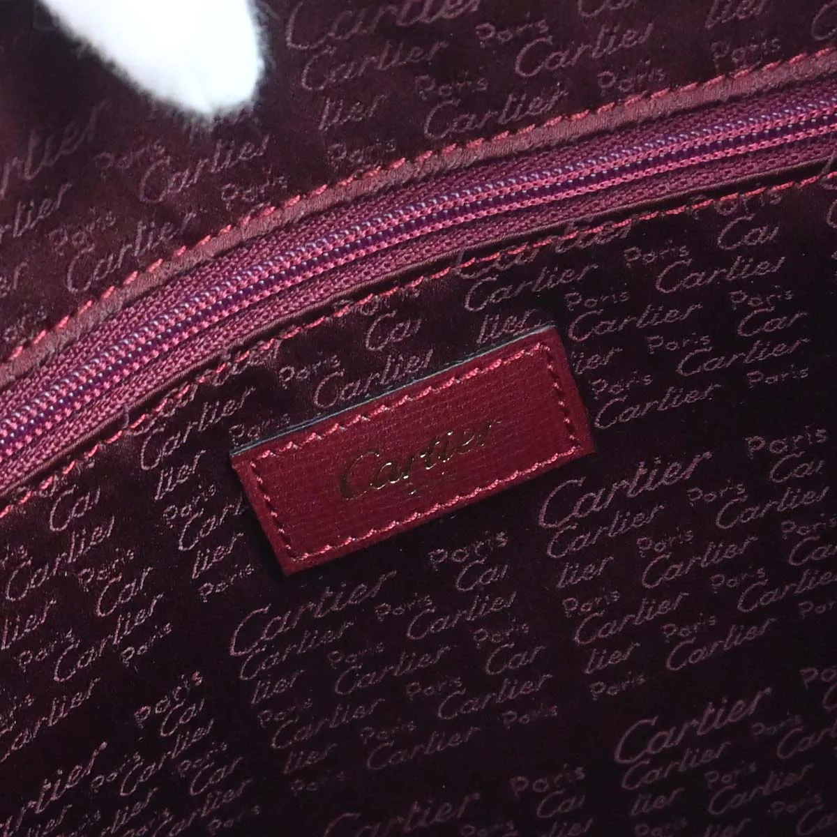 Cartier Bordeaux Leather Handbag - Image 19