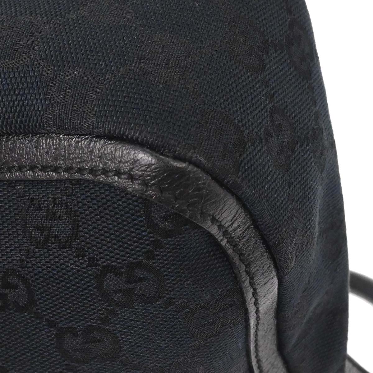 Gucci Black Canvas GG Handbag - Image 11