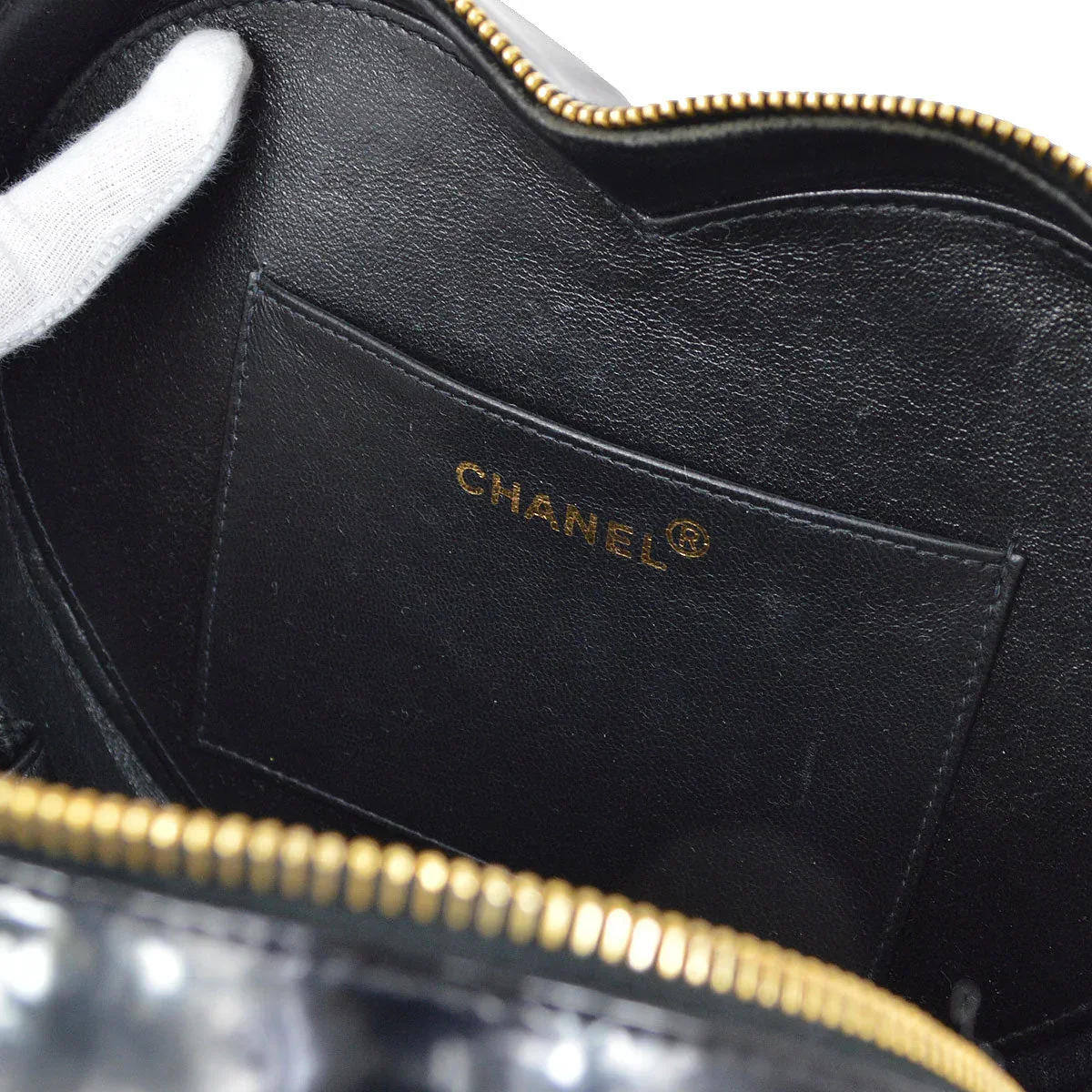 CHANEL * 1995 Black Patent Leather Heart Top Handle Bag - Image 9